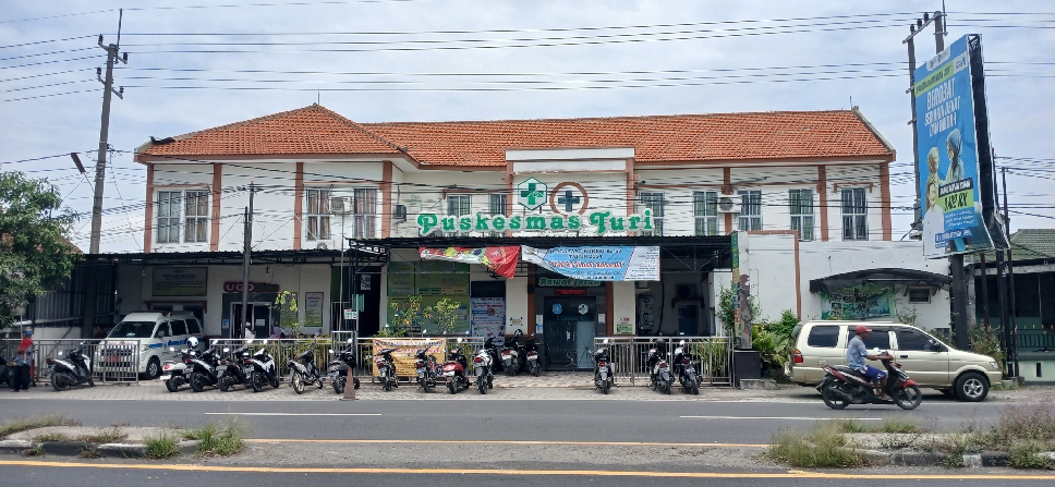 BELUM LENGKAP: Masyarakat banyak mengeluhkan terkait kebijakan sebanyak 144 penyakit, yakni harus dituntaskan di faskes tingkat pertama yang rerata di puskesmas. ANJAR / RDLMG