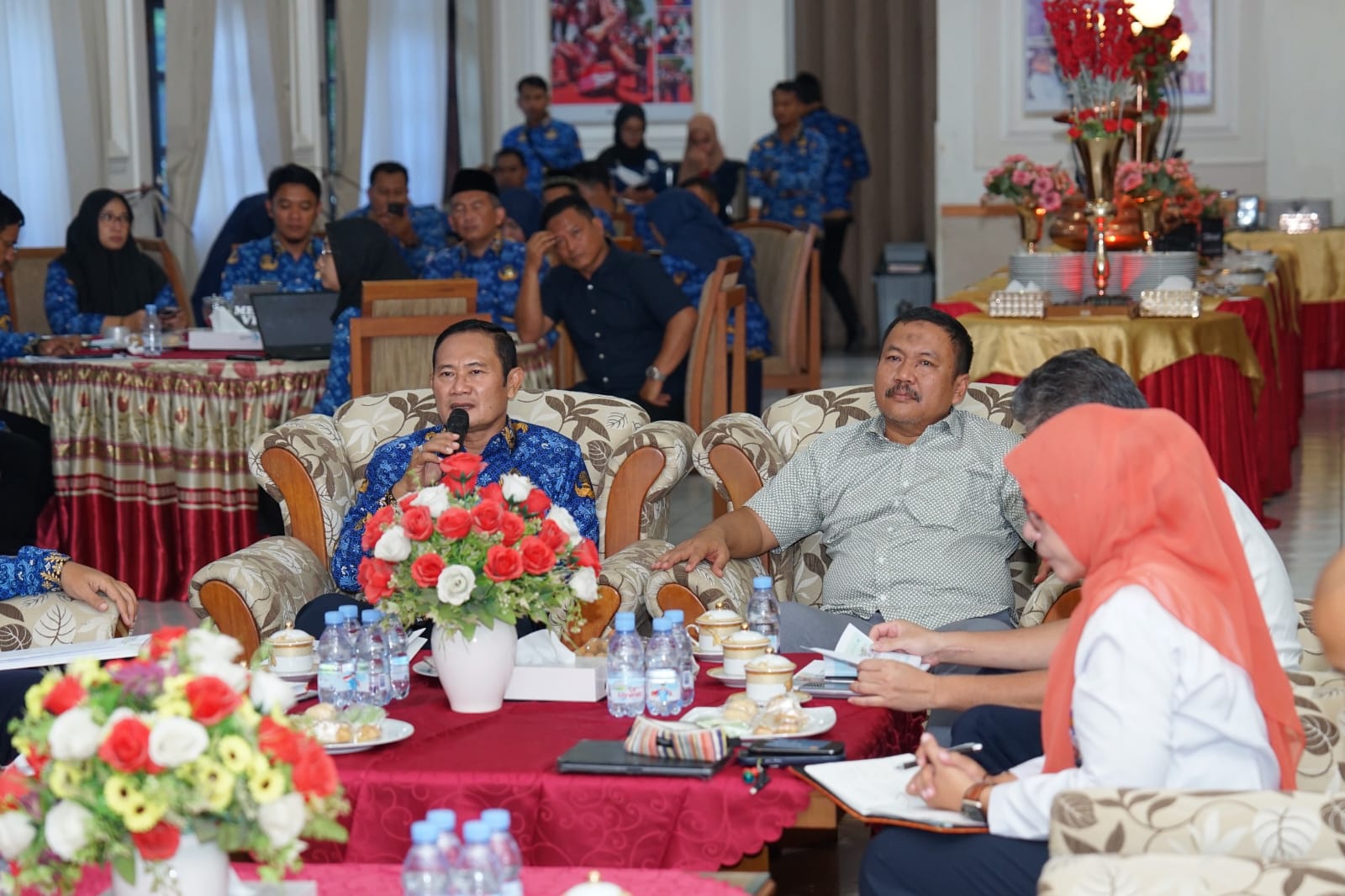 Bupati Yes sampaikan arah pembangunan Lamongan di depan Anggota Komisi V DPR RI, Ali Mufti.