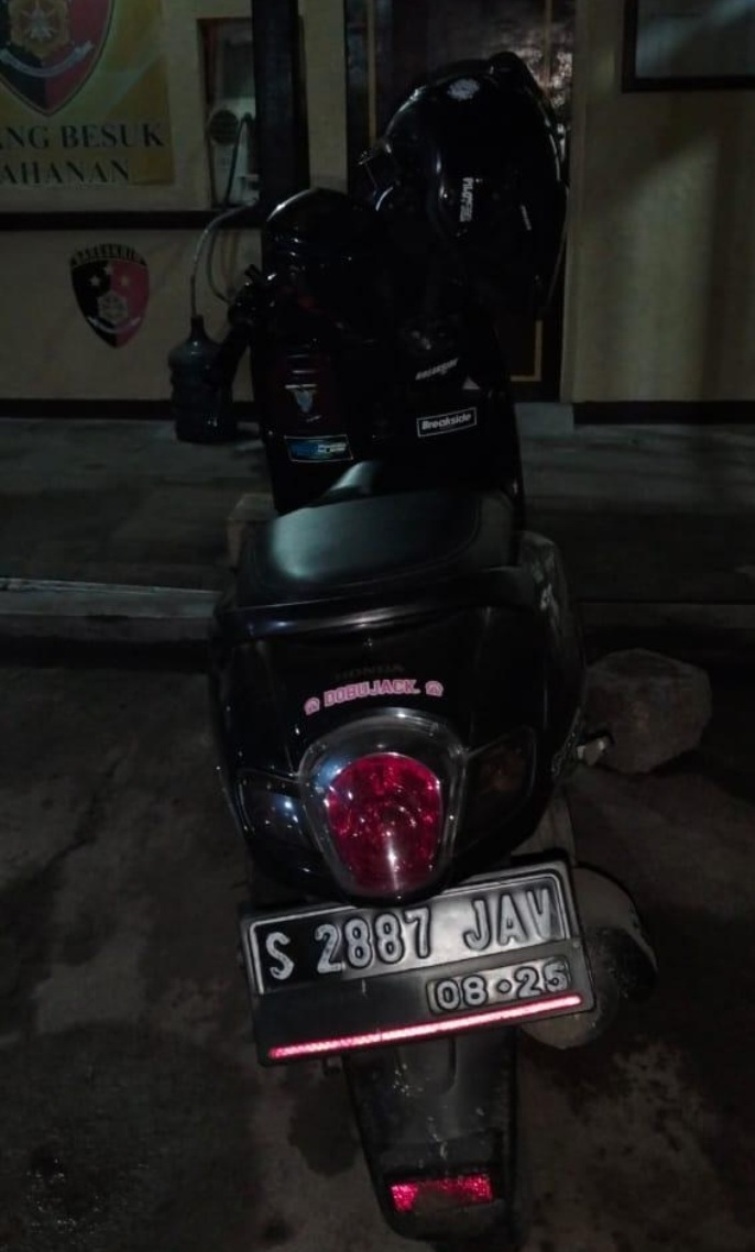 SAKSI BISU: Scoopy yang diamankan di Mapolsek Babat. (IST/RDR.LMG)