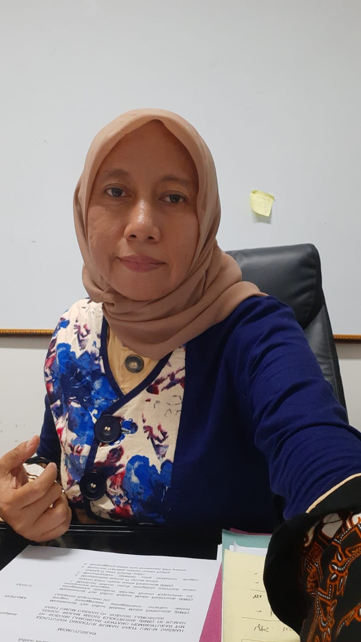 SARANKAN TIDAK MAKAN PEDAS: Kabid Yankes Dinas Kesehatan Lamongan, dr Yany Khoirurakhmawati MMRS. (IST/RDR.LMG)