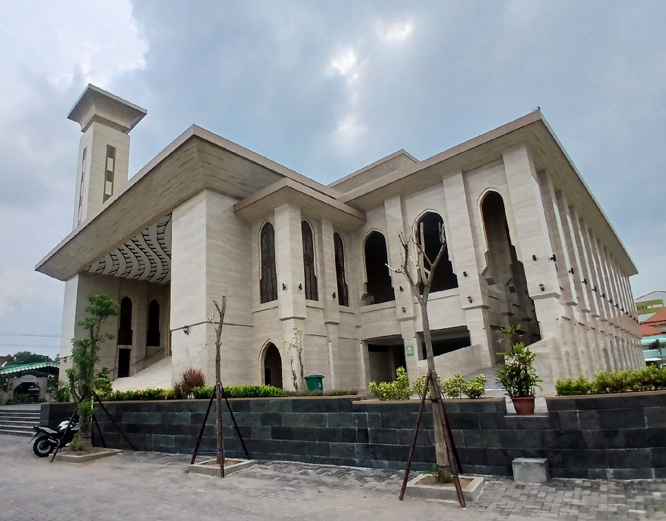 DESAIN KLASIK: Terdapat sembilan kamar di Masjid Asy-Syifa&rsquo; yang disiapkan untuk musafir.