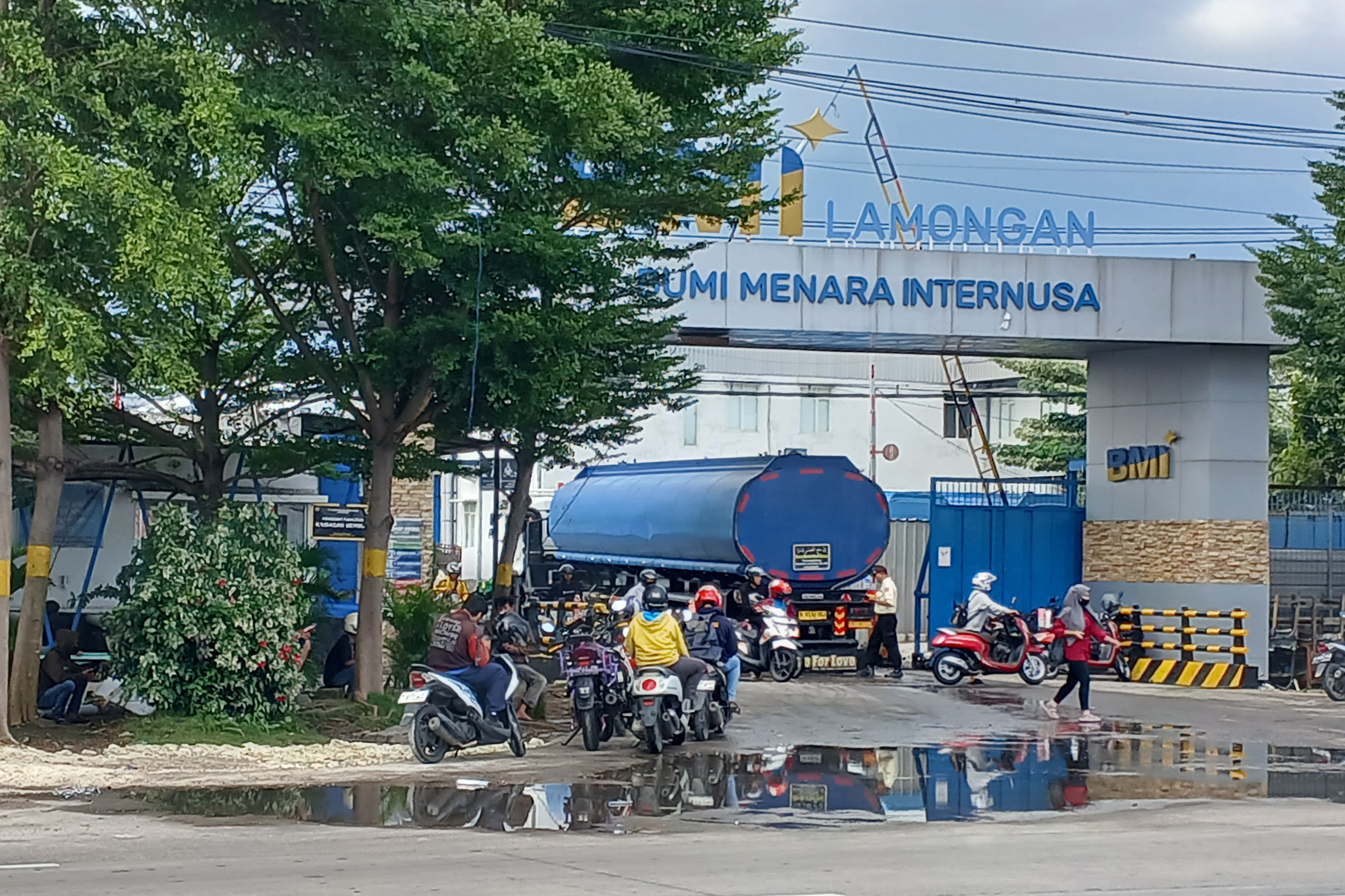 Disnaker Lamongan telah menyampaikan kebijakan larangan diskriminasi rekrutmen tenaga kerja ke seluruh perusahaan.