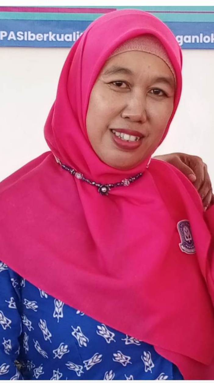 AHLI NUTRISI: Kholifatul Yuli Irawayantiningsih, nutrisionis pelaksana di RSUD dr Soegiri Lamongan. (IST/RDR.LMG)