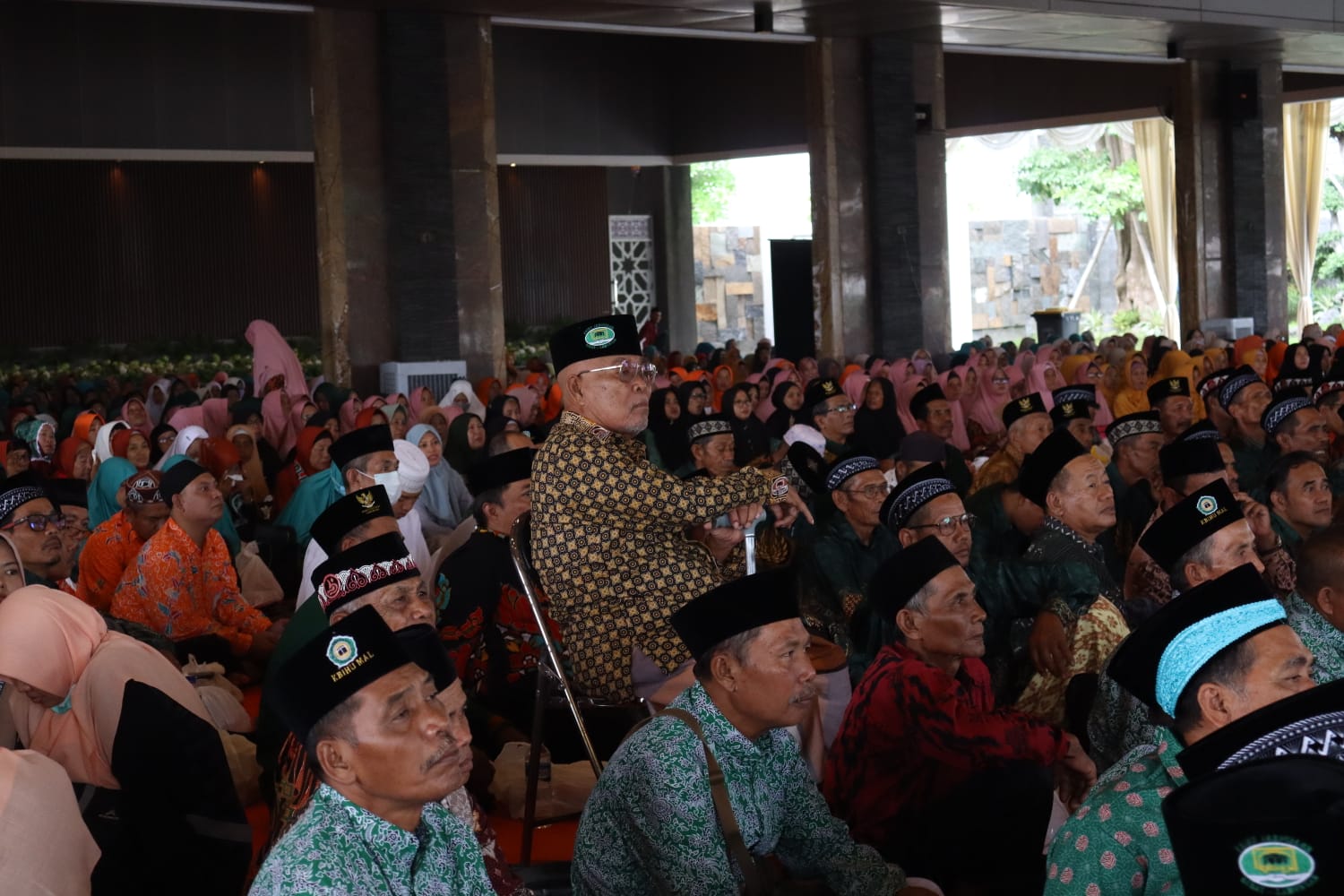 SERIUS: Sebanyak 1.585 CJH mengikuti hari terakhir manasik tingkat kabupaten, Sabtu (19/4).