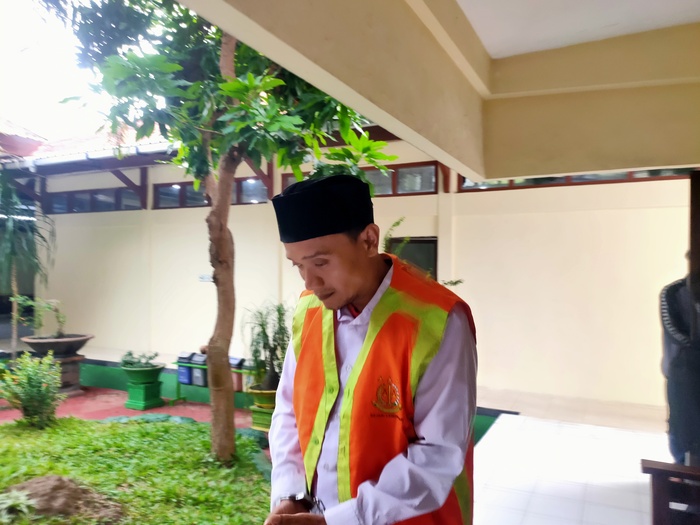Adi Surya Arlan terdakwa kasus pengedar sabu-sabu dituntut sepuluh tahun penjara. ( IST/RADAR LAMONGAN)