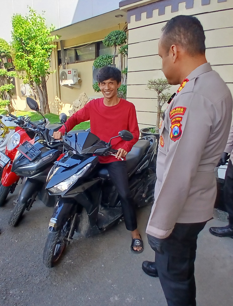 BARANG BUKTI: Motor curian hasil kejahatan tersangka yang berhasil diamankan Polres Lamongan. (ANJAR DWI PRADIPTO/RDR.LMG)