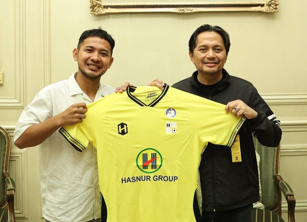 DEAL : Barito Putera resmi memperkenalkan pemain anyar yang pernah dua kali dipinjamkan ke Persela oleh Persib, Gian Zola. (Instagram @Psbaritoputeraofficial)