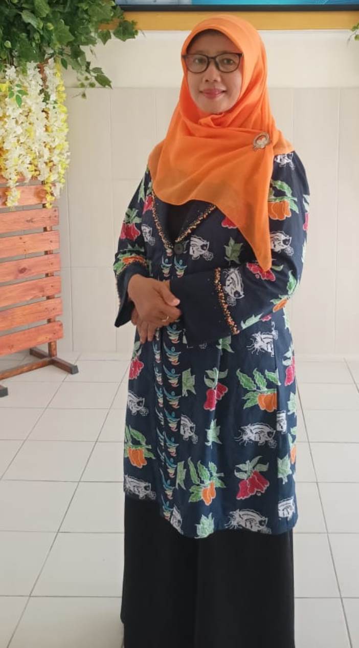 SERING DIUNDANG JADI MC: Mutamakinah , S.Pd, ketua Himpaudi Kecamatan Glagah. (IST/RDR.LMG)