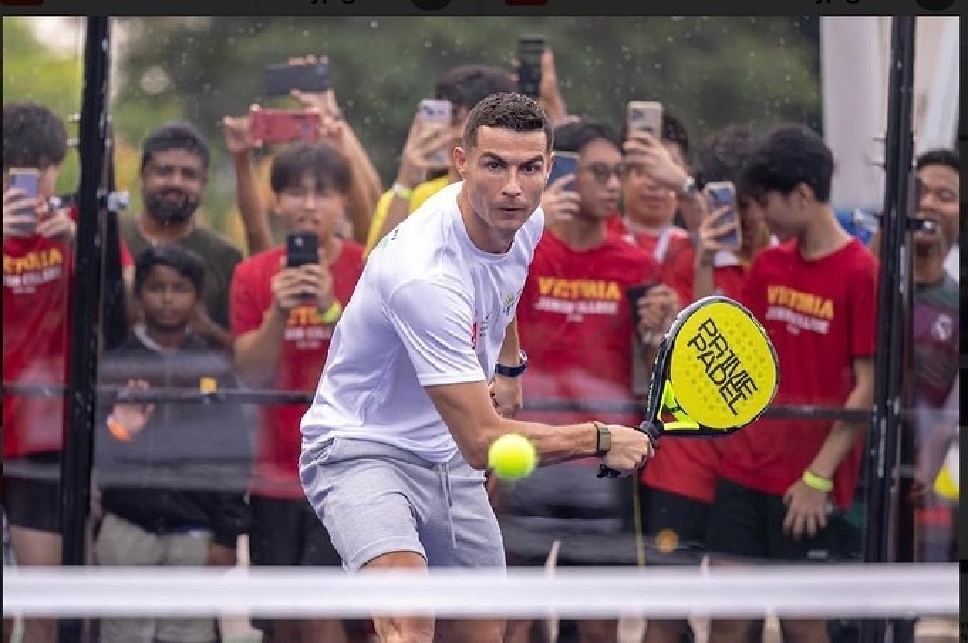Selain Sepak bola, Cristiano Ronaldo terpantau sering bermain olahraga Padel.