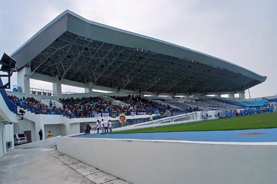 Stadion Surajaya diusulkan menjadomi salah satu opsi markas tim Liga 1 musim depan.