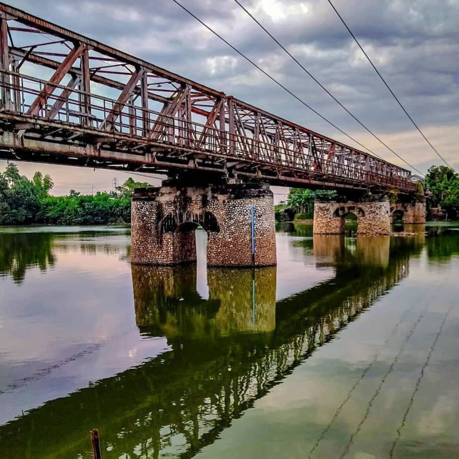 Jembatan Cincin Lama dulu dilintasi oleh Kereta Api Jurusan Tuban-Jombang