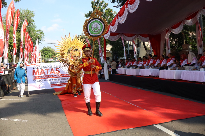 TEGAP: Barisan pembawa pataka MATAS.