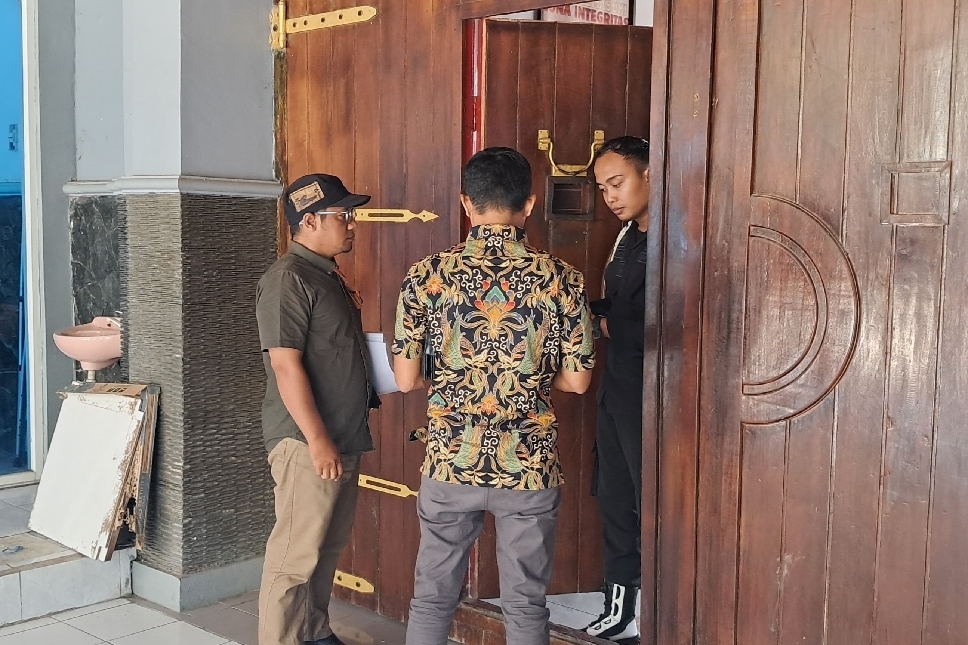Kuasa hukum M. Wahyudi mendatangi Lapas kelas IIB Kabupaten Lamongan, Jumat (3/10)