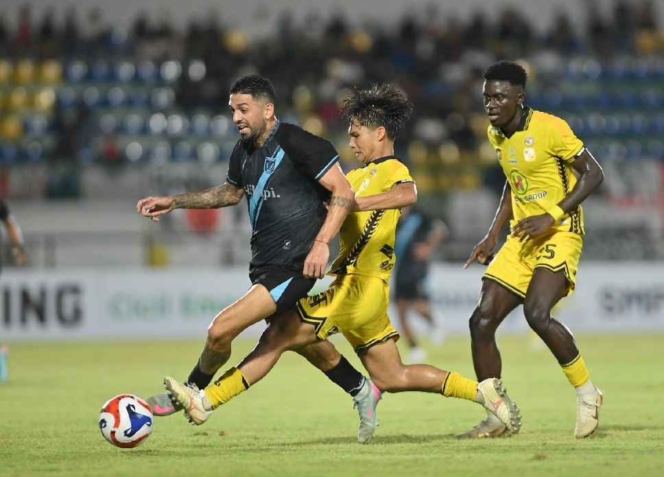 Jonathan Bustos kembali menjadi pahlawan kemenangan Persela dalam lanjutan Liga Championship Musim 2025/2026