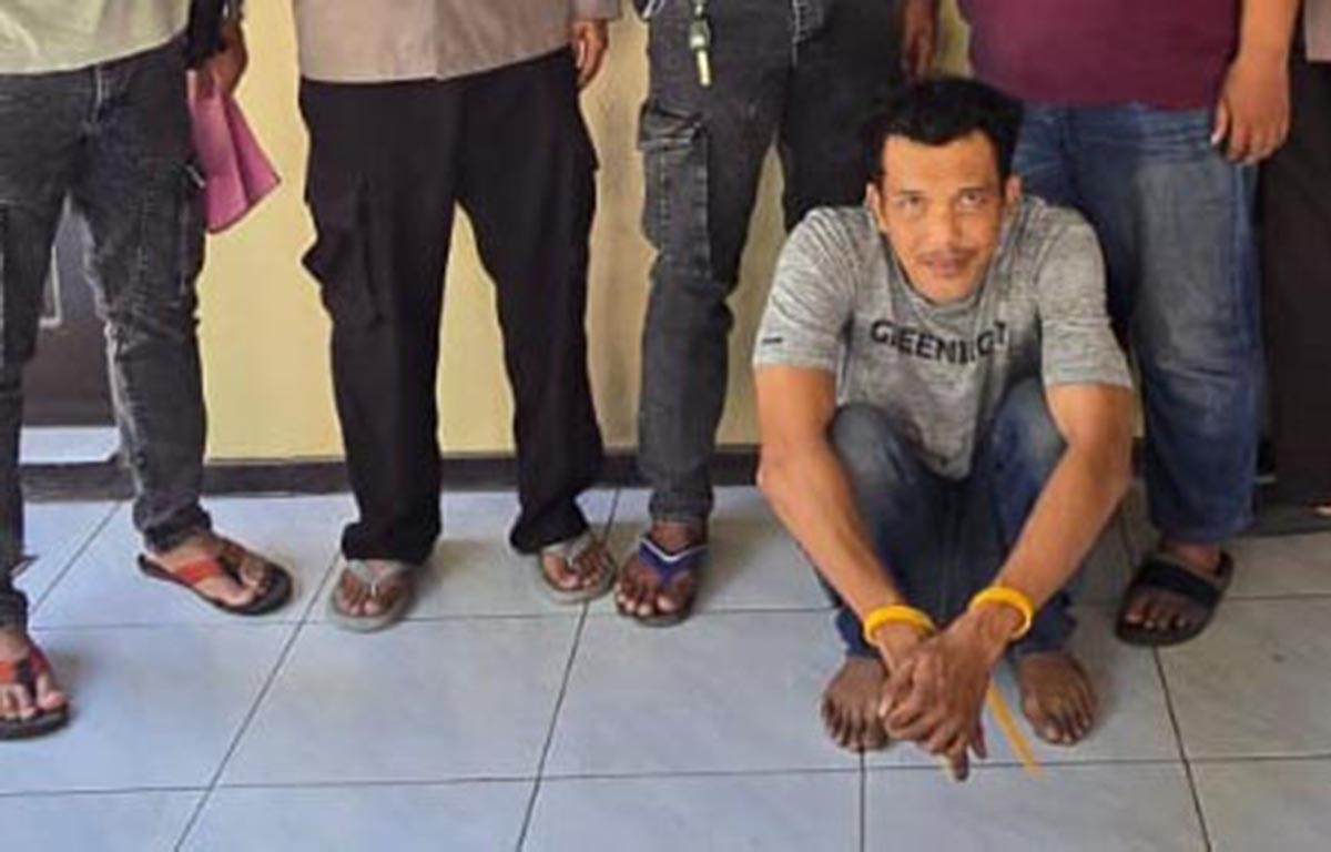 DIAMANKAN: Tersangka kasus pencurian di wilayah Polsek Brondong. (IST/RDR.LMG)