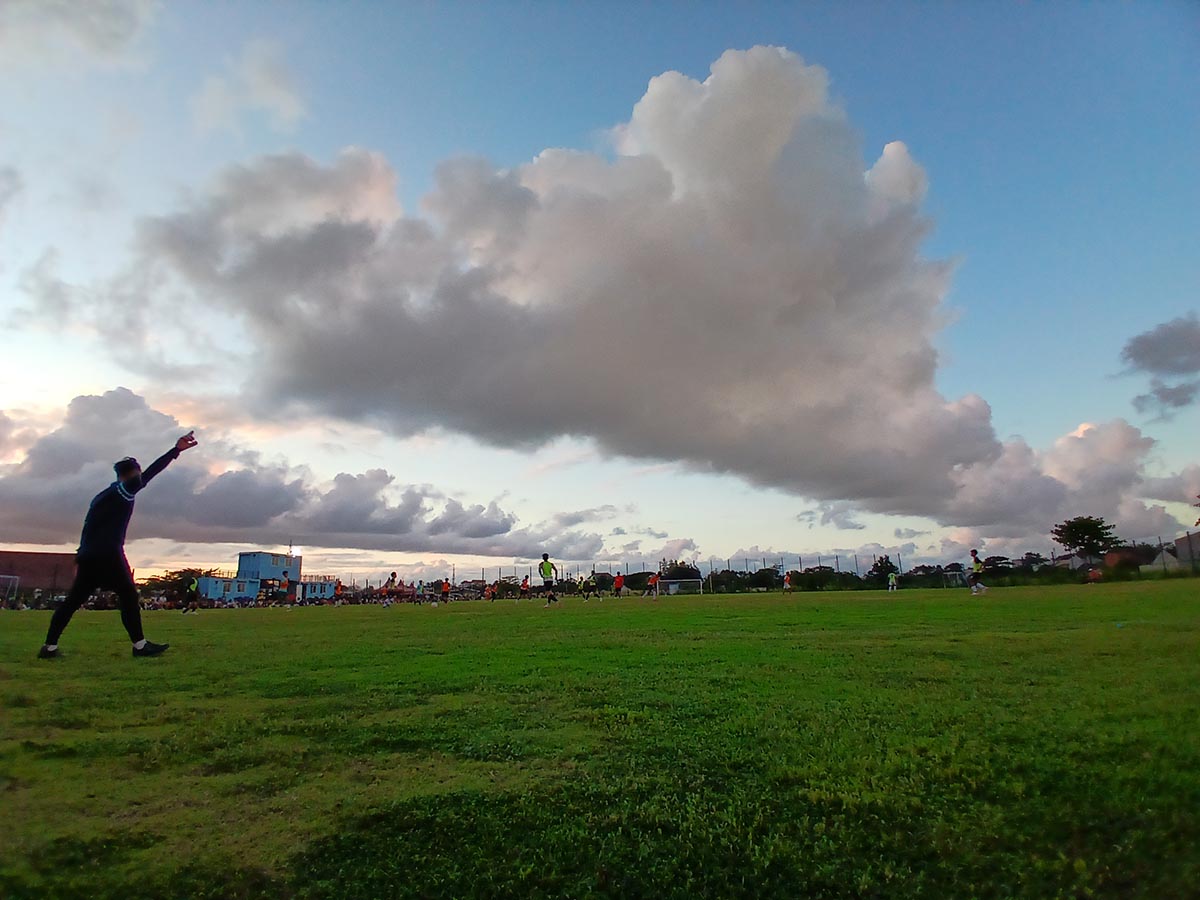 PERBAIKAN MULAI BULAN DEPAN:     Lapangan latihan, training ground di kawasan Gajahmada Lamongan perlu ditambahi pasir. (ANJAR DWI PRADIPTA/RDR.LMG)