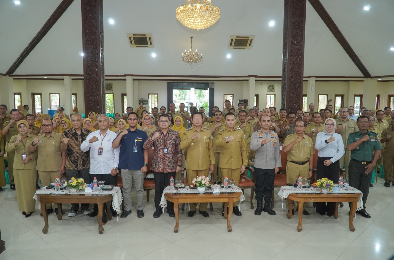 Bupati Yes dan jajaran bersama stakeholder terkait melaksanakan high level meeting (HLM) untuk pengendalian inflasi jelang Nataru.