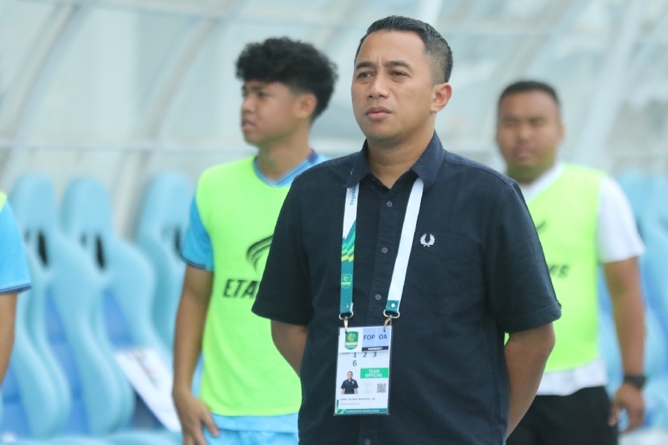 CEO Persela, Fariz Julinar Maurisal, resmi mengundurkan diri di tengah memanasnya dinamika internal klub.