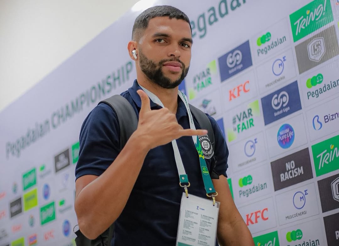 Igor Henrique, Striker Persiku Kudus memanaskan persaingan di daftar pencetak gol terbanyak Liga 2 Championship.