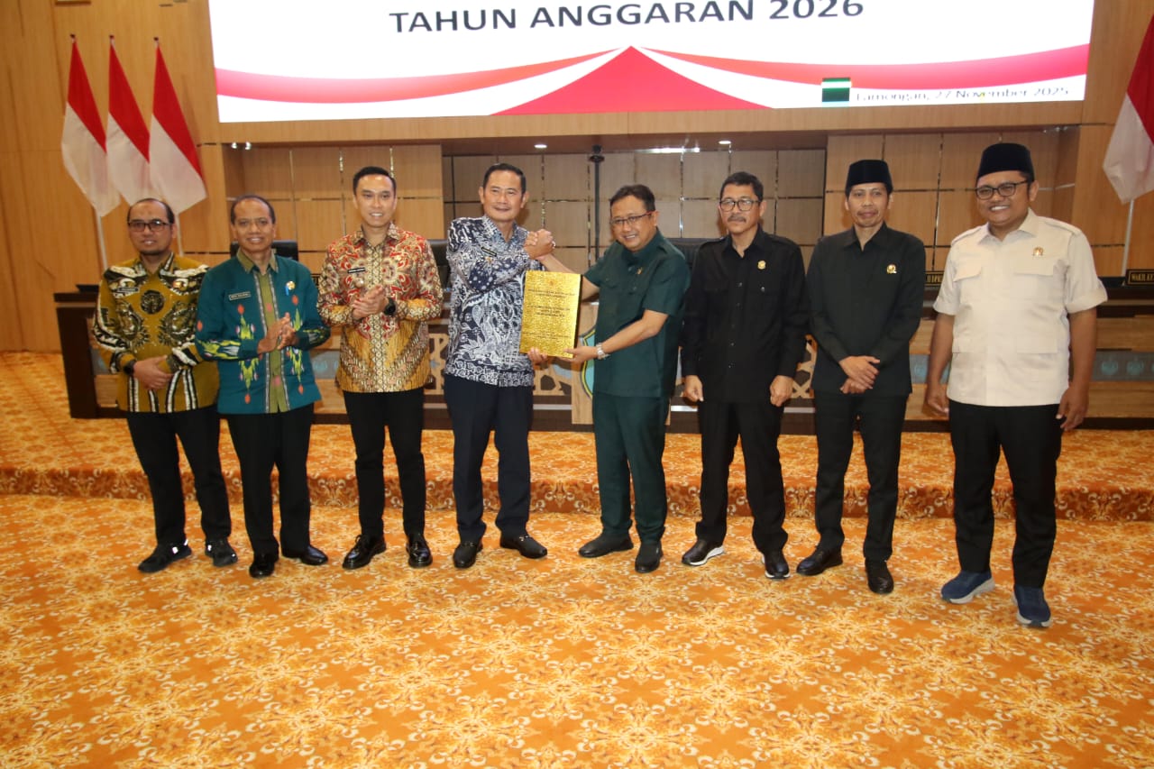 DPRD Lamongan dan Pemkab Lamongan menyetujui Raperda APBD tahun anggaran 2026.
