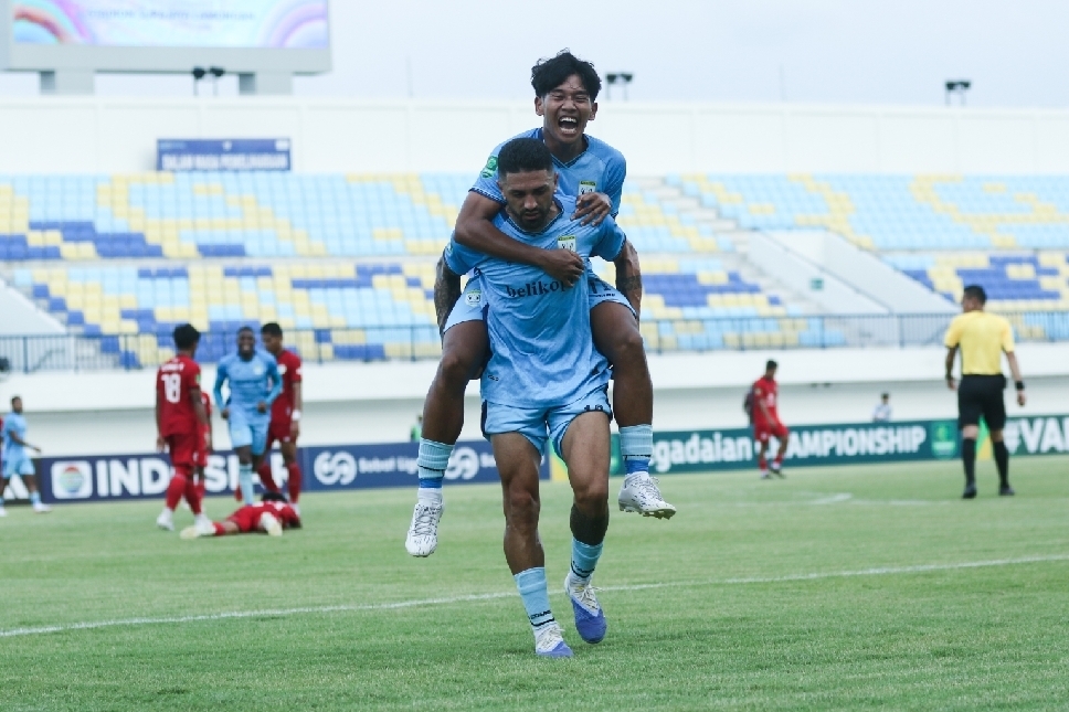 GENDONG TIM: Jonathan Bustos, pemain Persela berkontribusi paling tinggi hingga pekan ke-12.