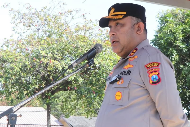 Nama AKBP William Cornelis Tanasale menjadi sorotan setelah dicopot dari jabatan Kapolres Tuban pada awal Desember 2025.