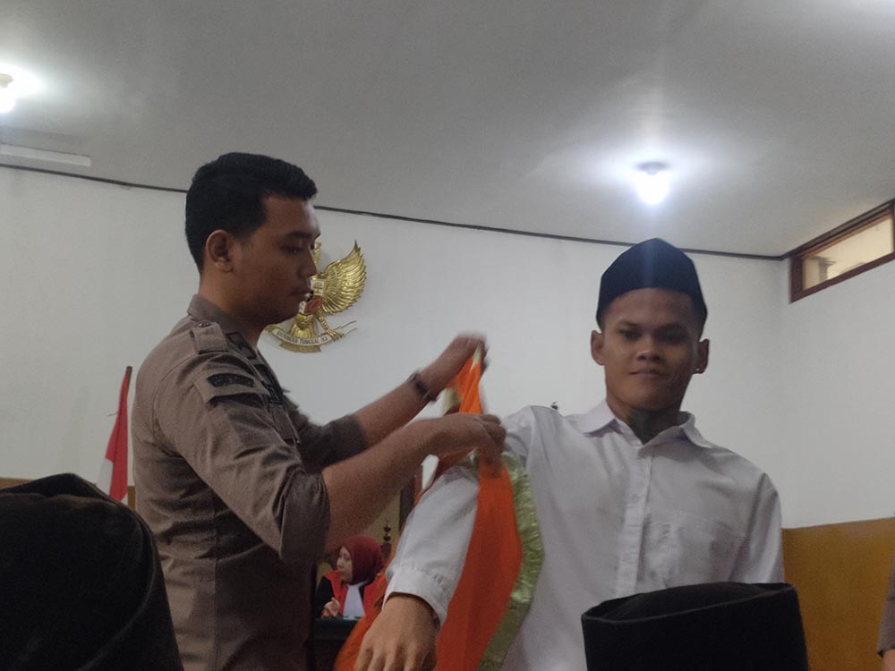 DIVONIS 4,5 TAHUN: Abdullah Arwani menjalani persidangan di Pengadilan Negeri Lamongan karena kasus dugaan kepemilikan sabu &ndash; sabu. (IST/RDR.LMG)