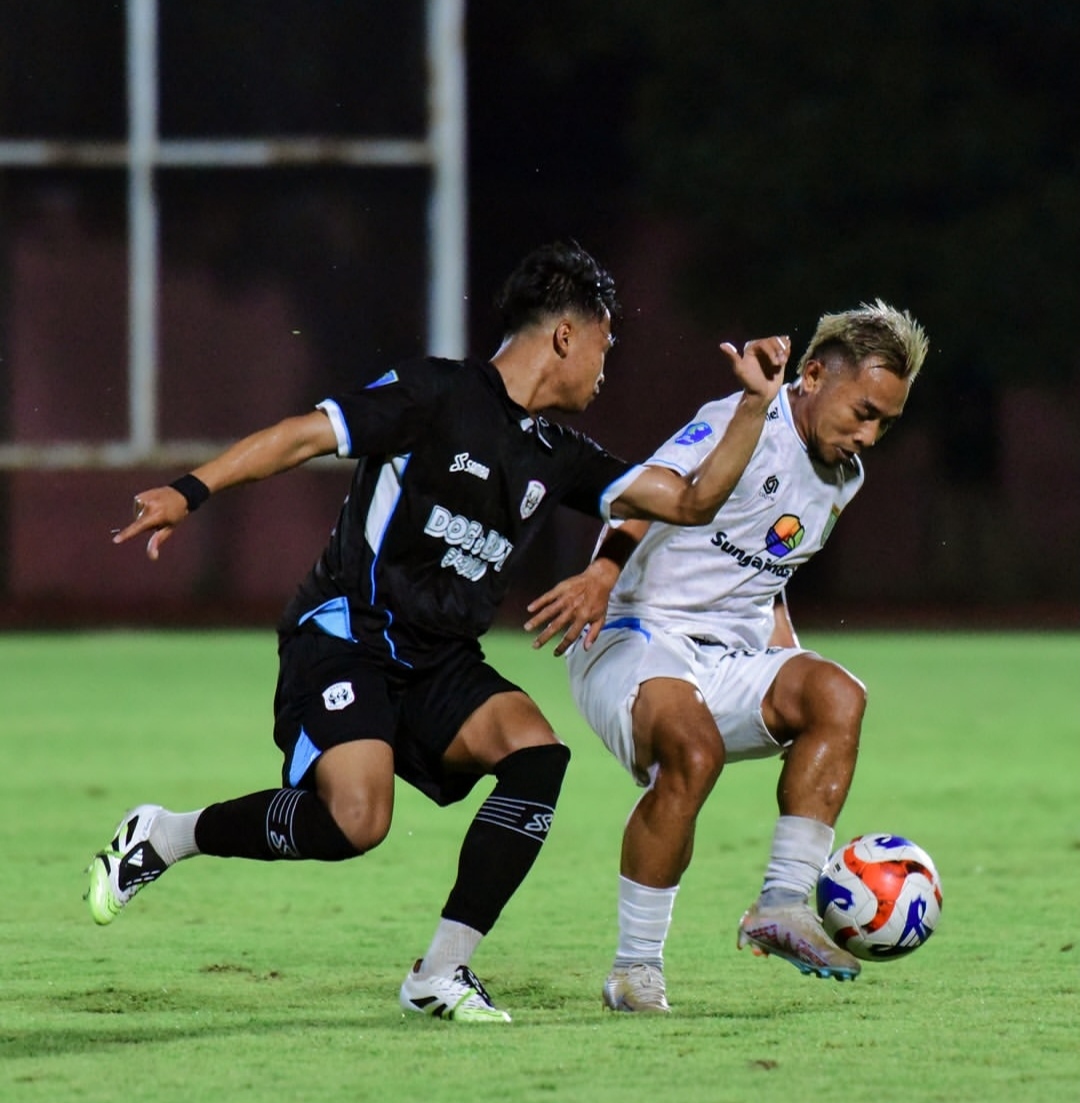 KALAH LAGI : Persibo Bojonegoro harus puas diposisi ketiga klasemen sementara setelah laga tadi malam (20/12) melawan Rans Nusantara FC kembali kalah.