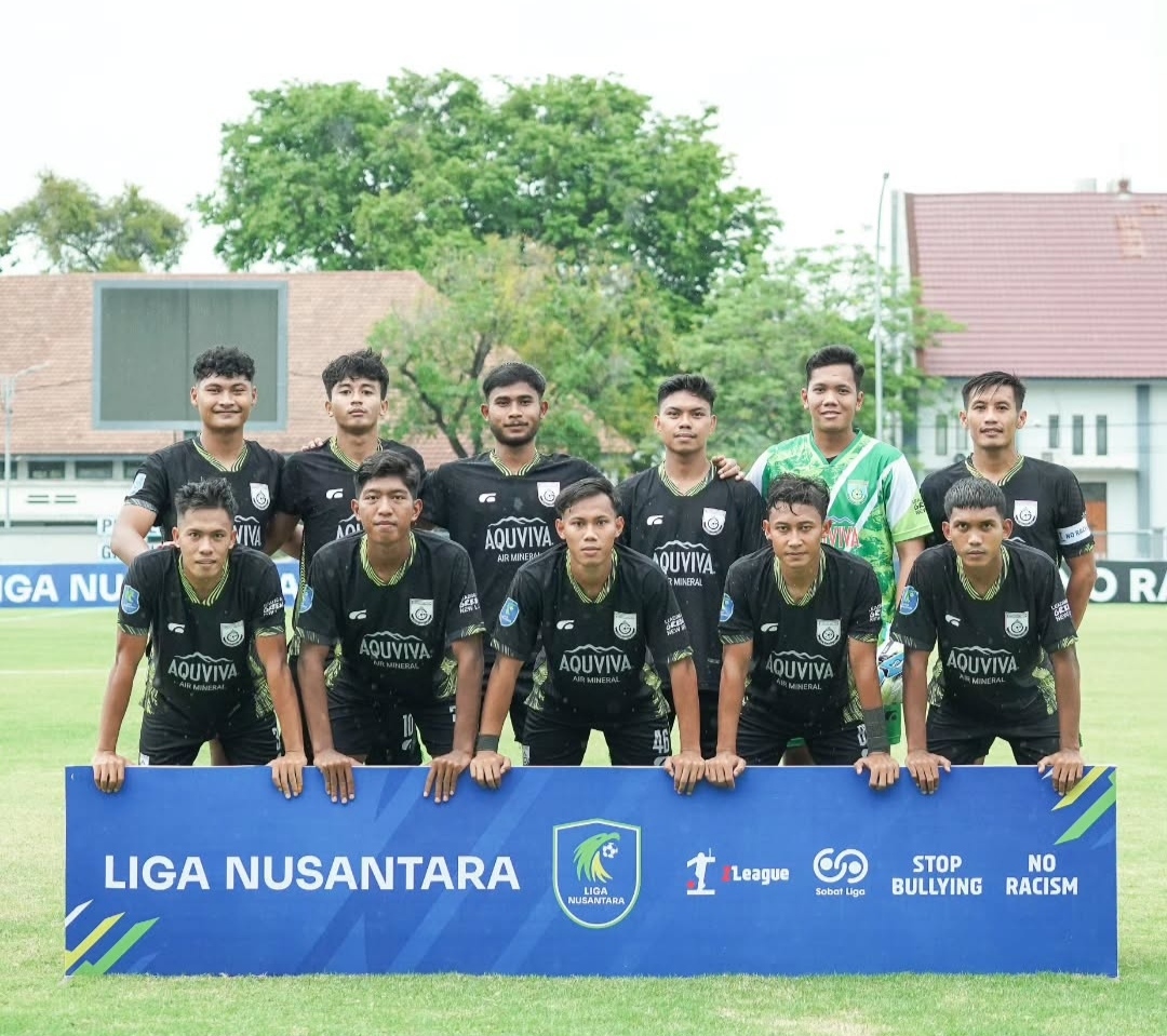 KENA IMBAS : Gresik United mendapatkan sanksi dari komdis PSSI karena ulah penontonnya yang rasis.