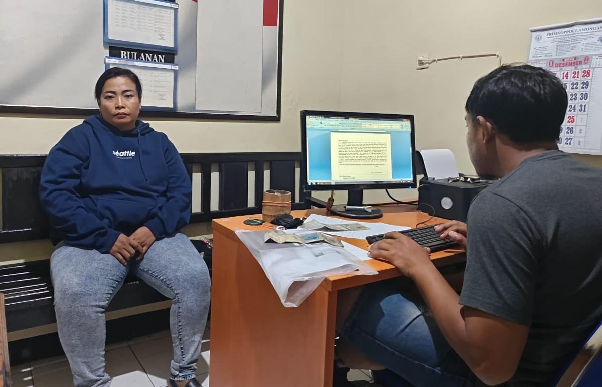 SUAMI BELUM KETEMU: Surati yang diamankan polisi. Suaminya, Meyrizon, menjadi DPO kasus curanmor. (IST/RDR.LMG)