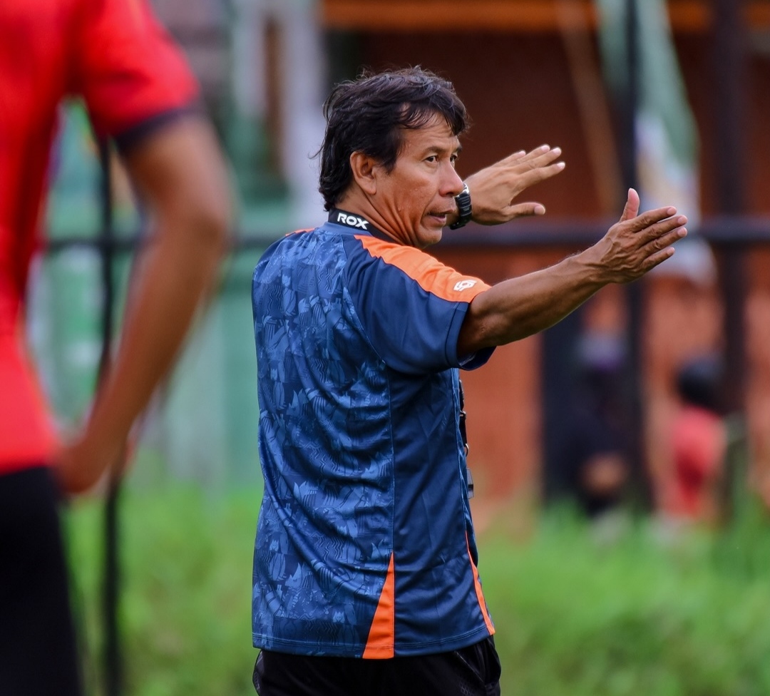 Pelatih Persibo Bojonegoro yang baru, Alfiat, gagal memberikan kemenangan, bahkan dihajar 3 gol tanpa balas oleh Persika Karanganyar.