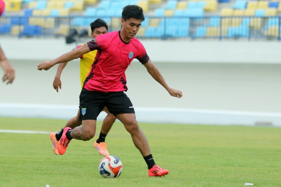 BUTUH AMUNISI BARU: Adam Malik sudah menyumbang beberapa gol dan assist bagi Persela.
