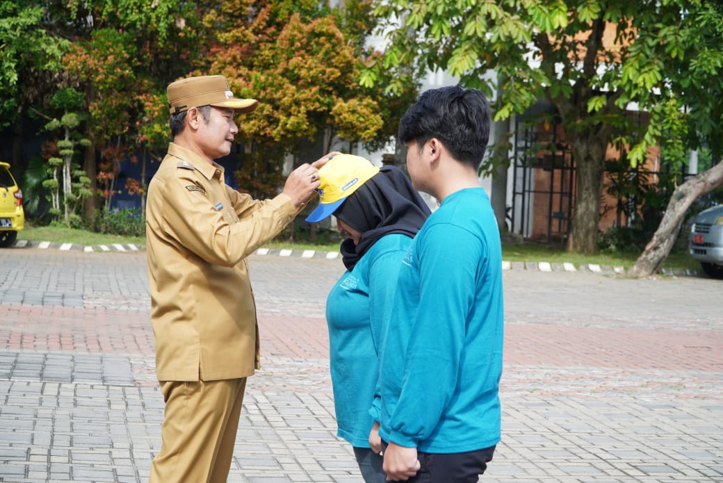 KOLABORASI PENDIDIKAN : Bupati Yes menerima perwakilan mahasiswa Unair yang akan melakukan pengabdian masyarakat Belajar bersama komunitas (BBK) dibeberapa kecamatan di Lamongan.