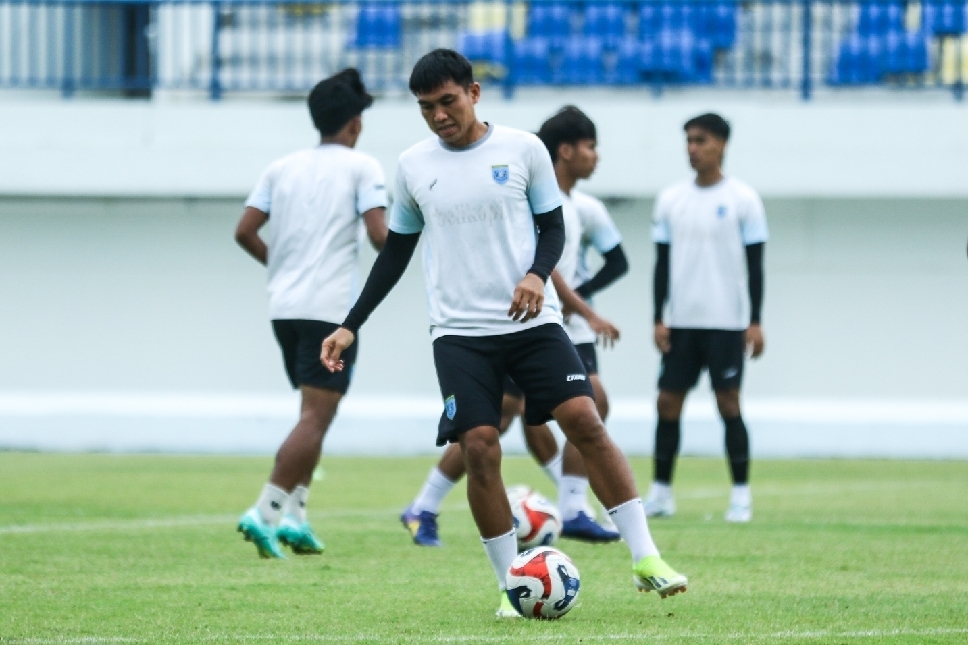 Herwin Tri Saputra, sudah gabung latihan bersama tim Persela Lamongan, Rabu (14/1) pagi.