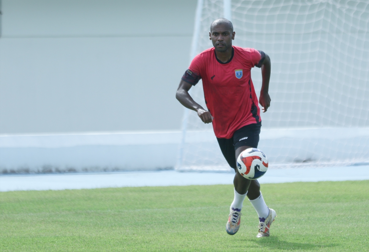 Pemain berpaspor Brasil, Luan Sergio Nascimento Dias De Almeida mulai gabung latihan bersama skuad Persela, Selasa (20/1).