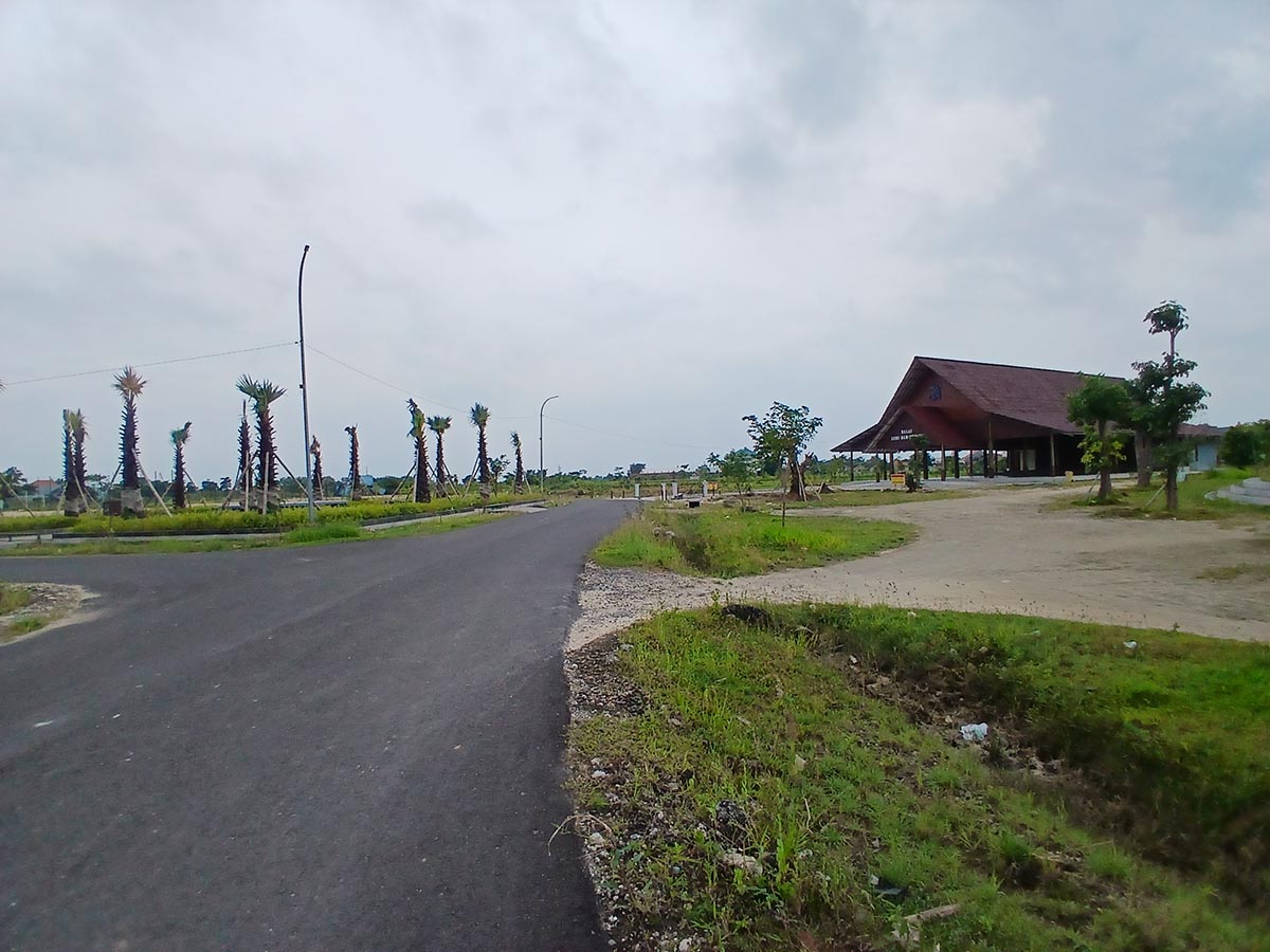 TERUS DIBENAHI: Kawasan Gajahmada yang terus dikembangkan sebagai ruang publik kedua setelah Alun &ndash; Alun Lamongan. (ANJAR DWI PRADIPTA/RDR.LMG)