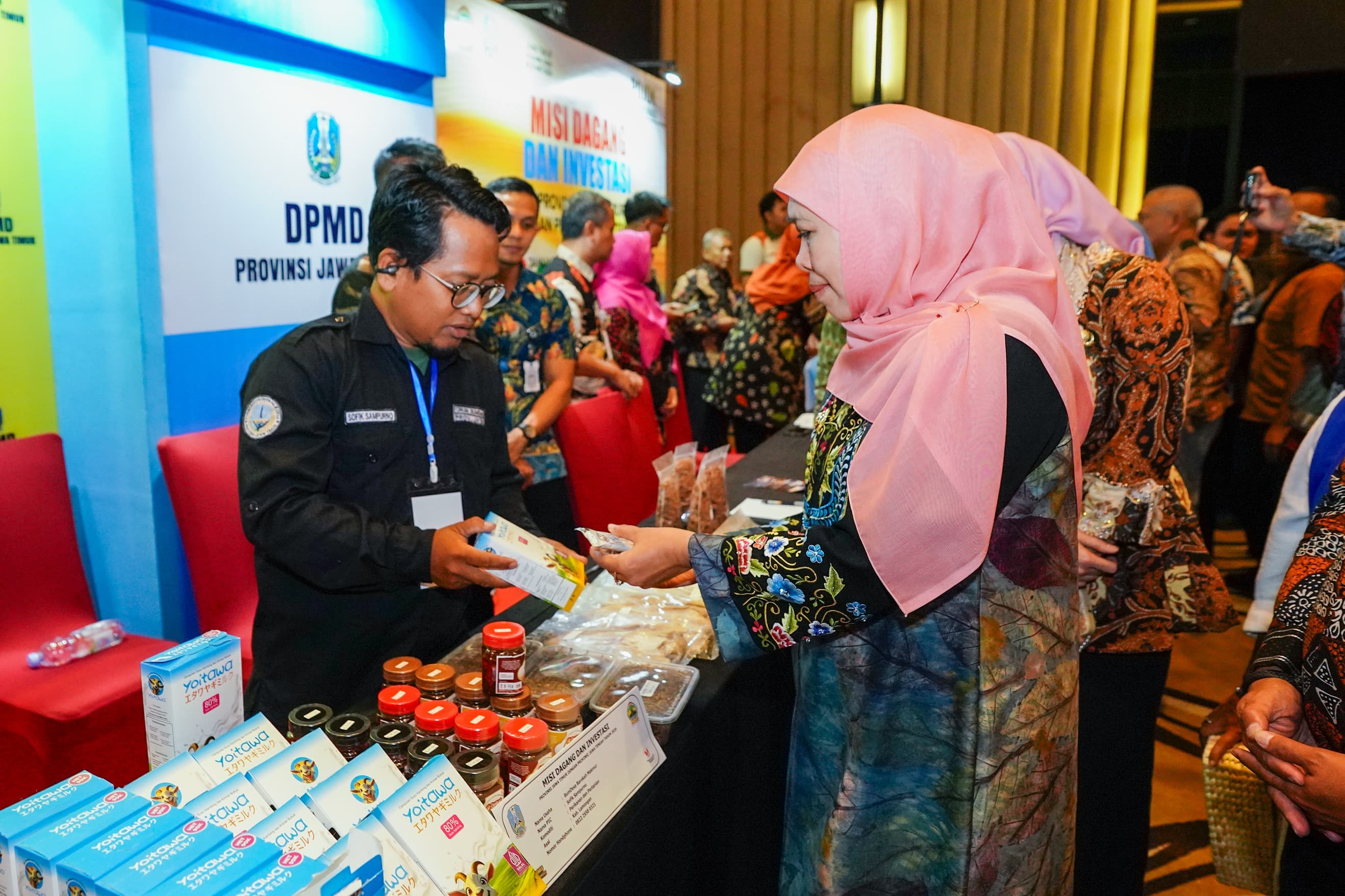 Gubernur Jawa Timur Khofifah Indar Parawansa memimpin Misi Dagang dan Investasi Perdana Tahun 2026 Provinsi Jawa Timur dengan Jawa Tengah di Ballroom PO Hotel Semarang, Kamis (29/1).