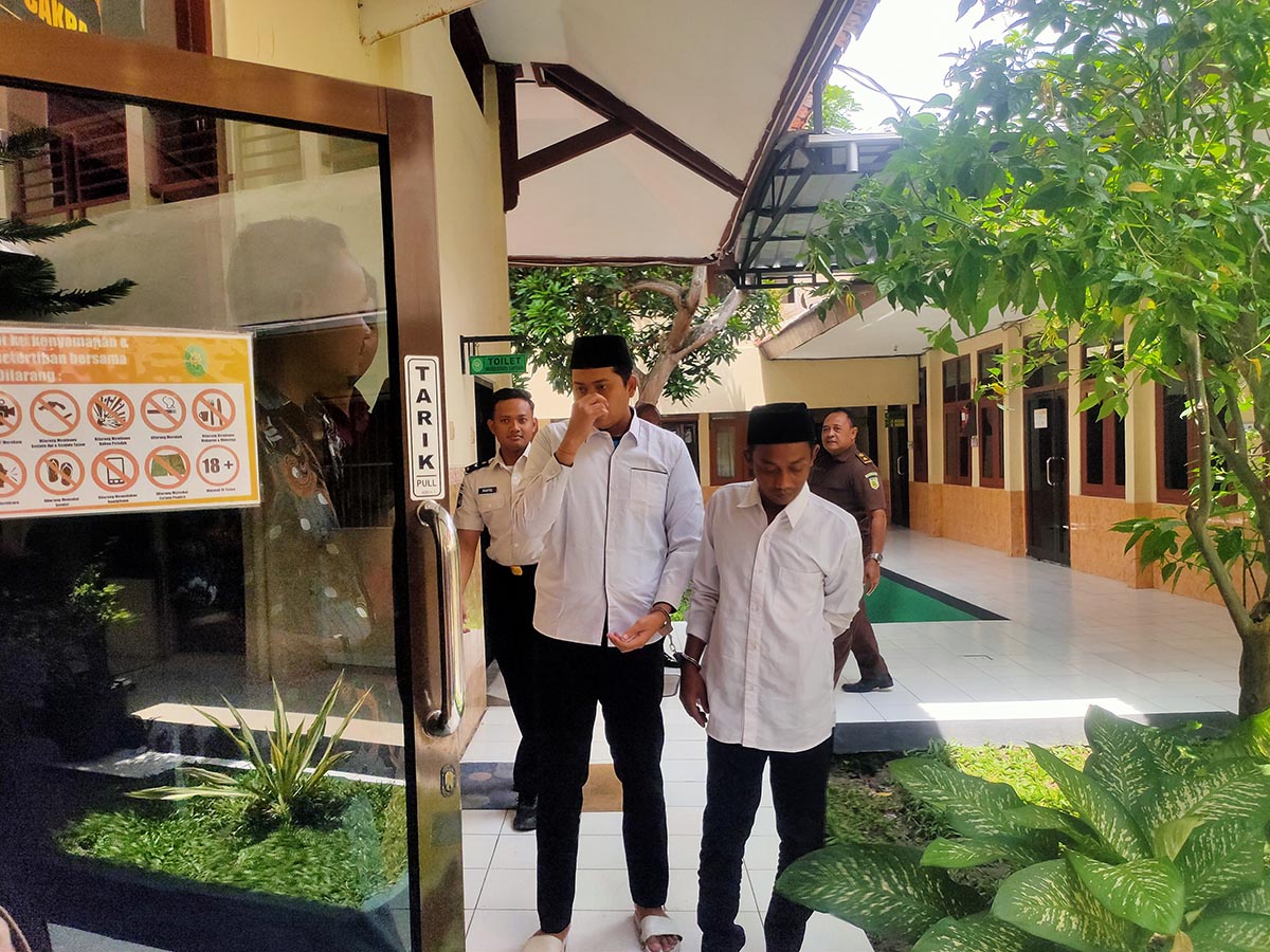 AJUKAN PK: Dua terpidana kasus sabu - sabu. (IST/RDR.LMG)