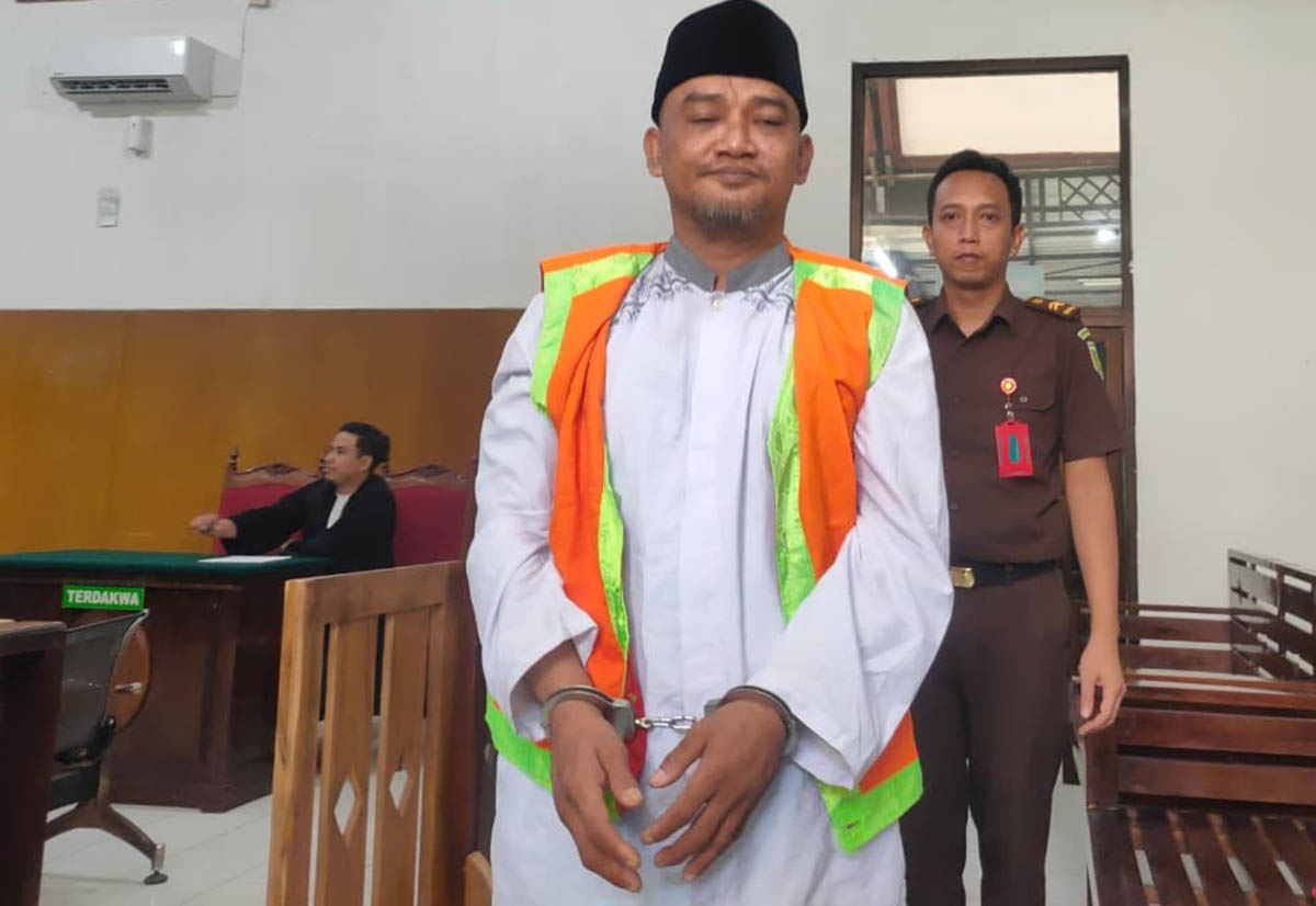 DITUNTUT 11 TAHUN: Margianto di Pengadilan Negeri Lamongan. Dia dituntut sebelas tahun penjara karena residivis kasus sabu &ndash; sabu. (IST/RDR.LMG)