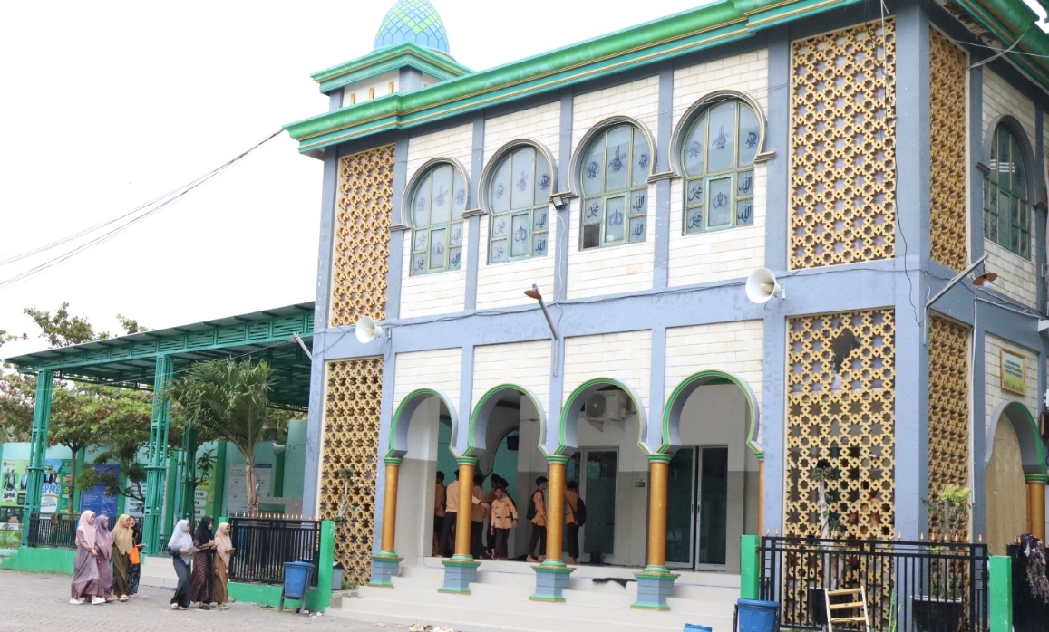 Sejumlah santri di Ponpes Bustanul Hikmah datang dari luar daerah dan luar pulau.