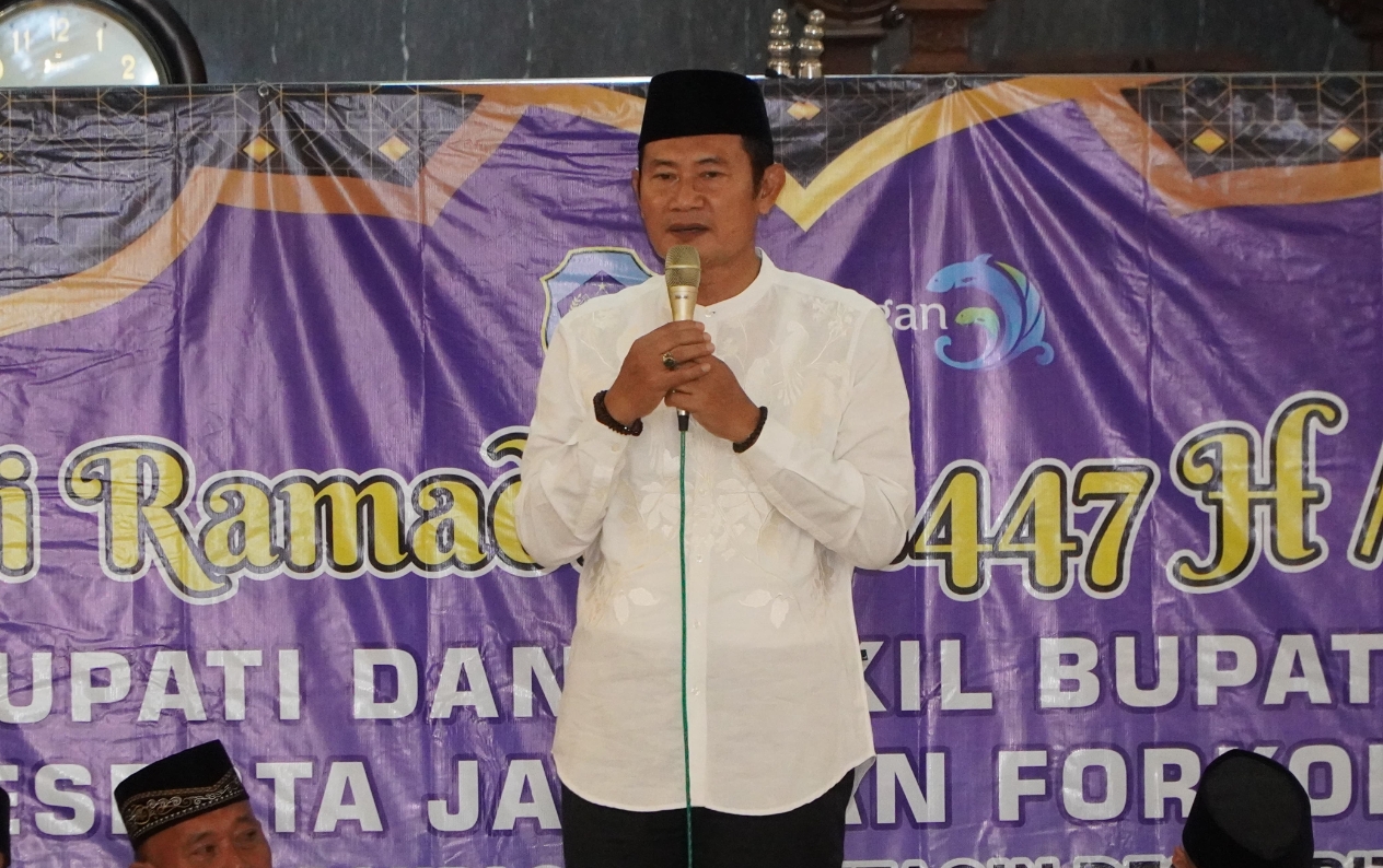Bupati Yes saat memberikan sambutan di Masjid Raudlatul Muttaqin Desa Tritunggal, Kecamatan Babat.