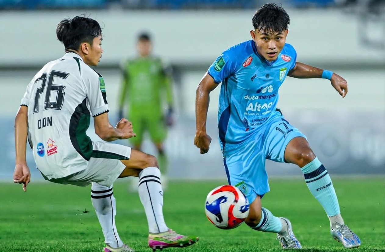 M. Sadewa menjadi salah satu pemain muda yang menjadi pilihan utama tim pelatih Persela.