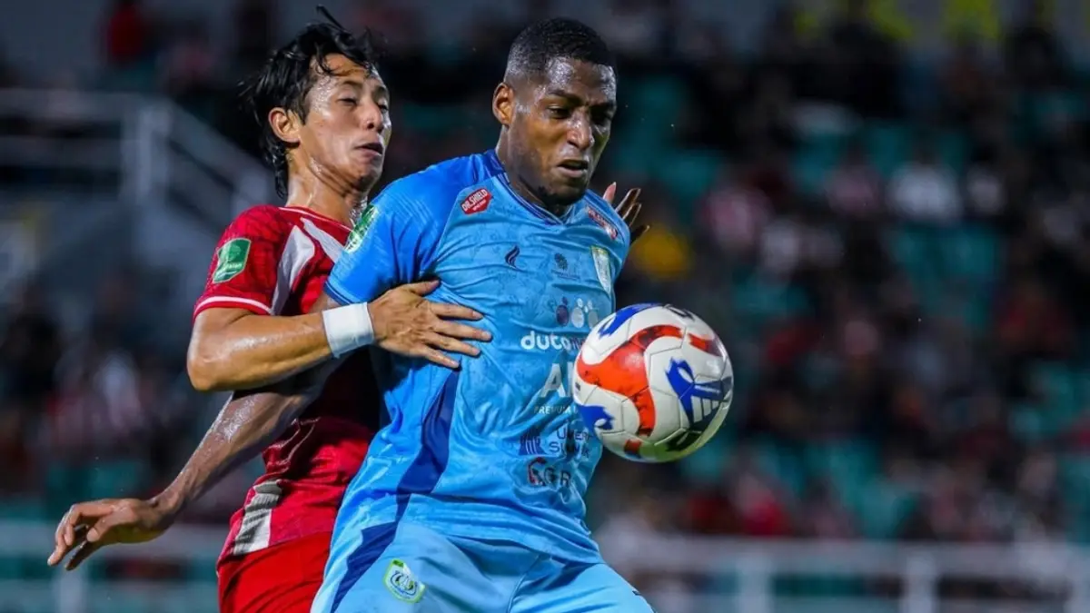 Dua gol dari kaki Jhon Mena membantu Persela meraih tiga poin di kandang Deltras. (DOK. PERSELA FC/RDR.LMG)