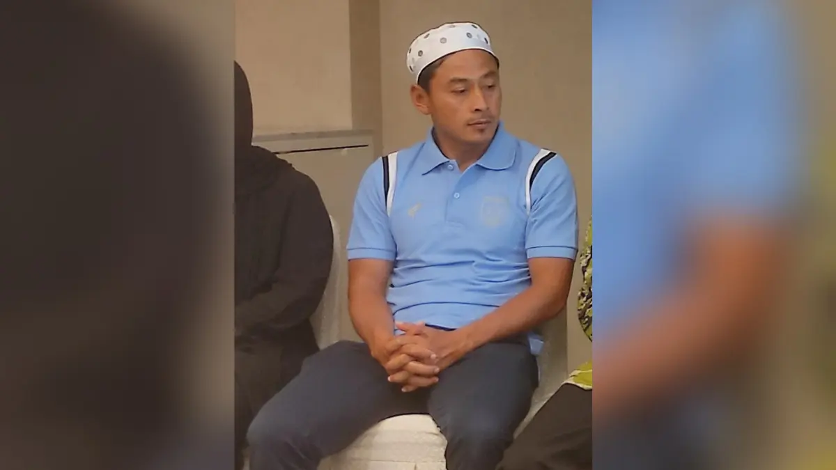 Mantan Pemain Persela Lamongan, Samsul Arif akhirnya memilih gantung sepatu diusia 41 tahun di klub kota kelahirannya Persibo Bojonegoro. (Istimewa)