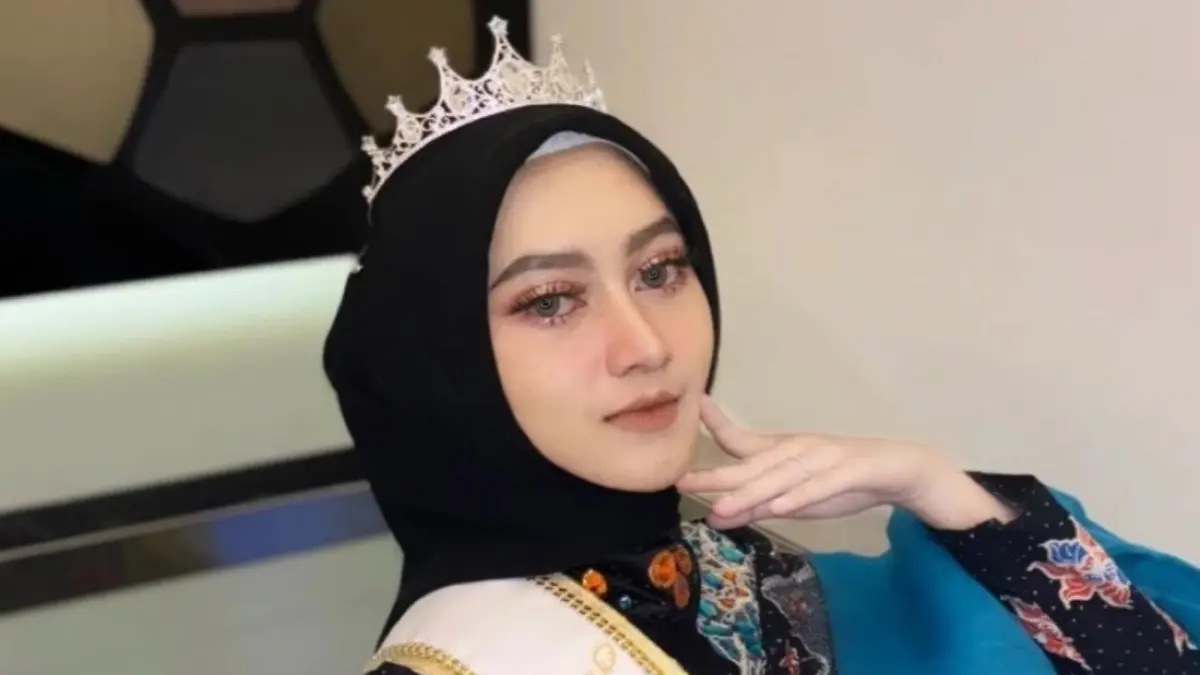 KEMBANGKAN POTENSI: Dina Novita Angie, Siswi SMAN 1 Lamongan. (IST/RDR.LMG)