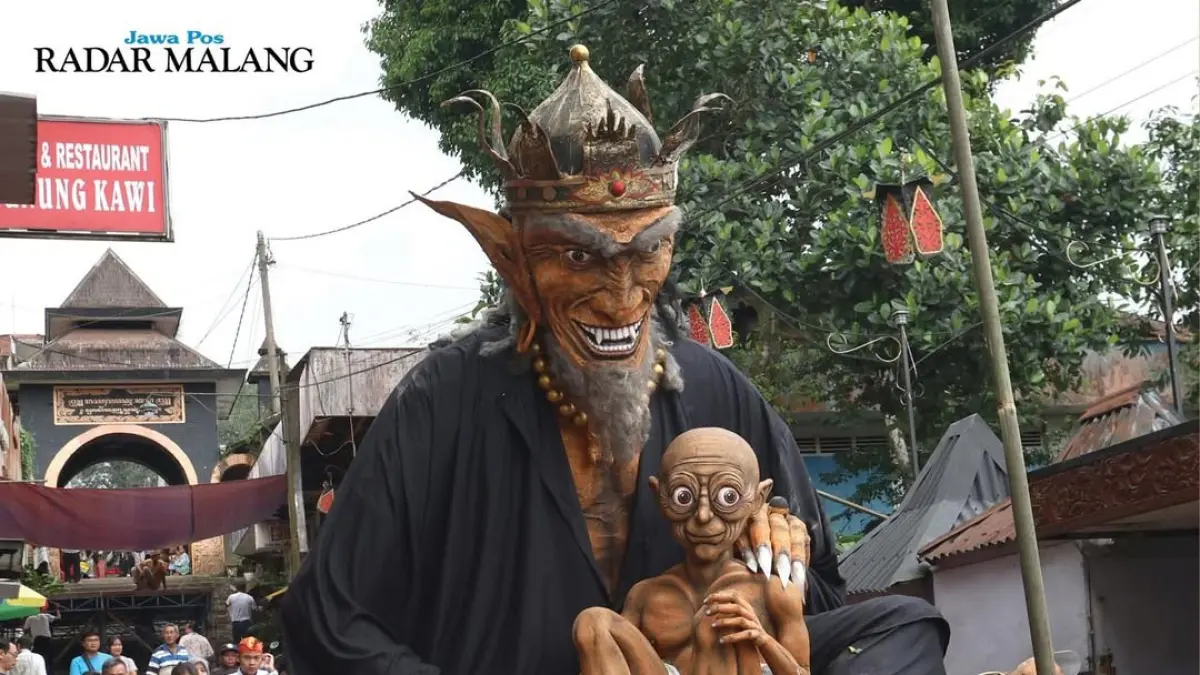 Festival 1 Suro di Gunung Kawi. (instagram radar malang) 