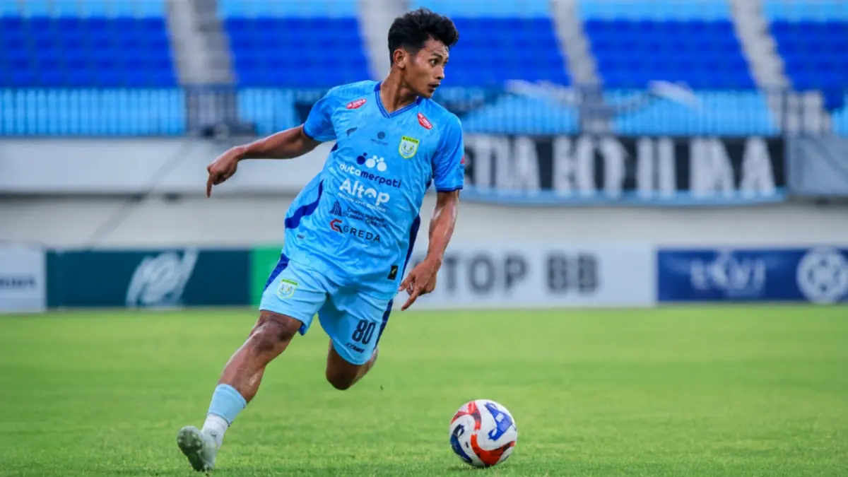 Manajemen Persela resmi memperpanjang kontrak Risqki Putro Utomo. (DOK. PERSELA FC/RDR.LMG)