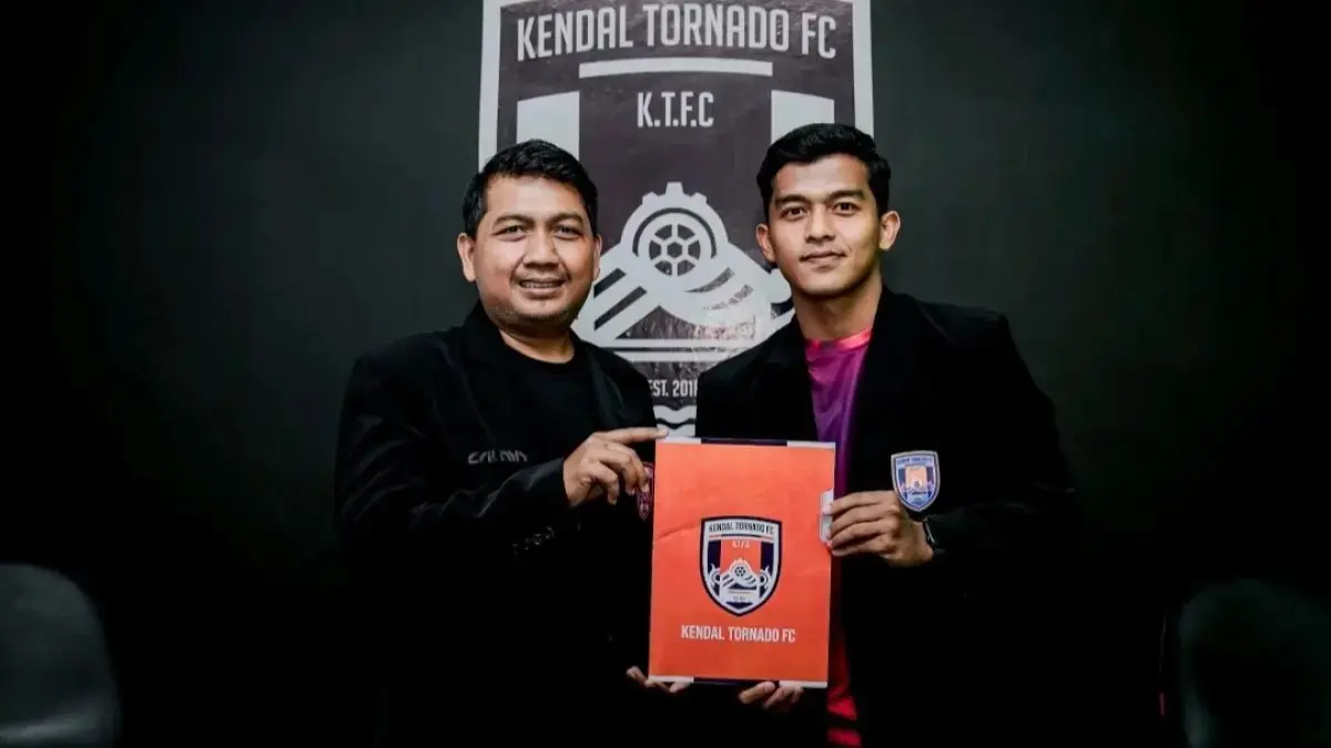 PERKUAT LINI TENGAH: Kendal Tornado FC mendatangkan gelandang Dwi Geno Nofiansyah untuk menambah kualitas di lini tengah. (Istimewa)