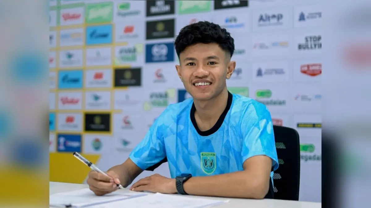 DITUNGGU DI LATIHAN PERDANA: Ruy Ariyanto menjadi pemain baru Persela musim ini. Dia diharapkan sudah bergabung pada latihan perdana.&nbsp; (IG @Persela/Radar Lamongan) 