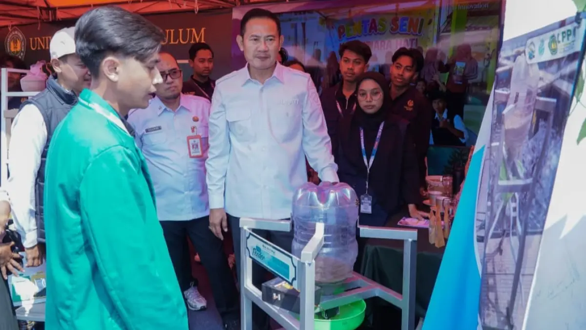 Ekspo KKN yang digelar di Pendopo Lokatantra Pemkab Lamongan. (Humas Kominfo/Radar Lamongan) 